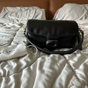Coach Pillow Tabby 26 (Black)